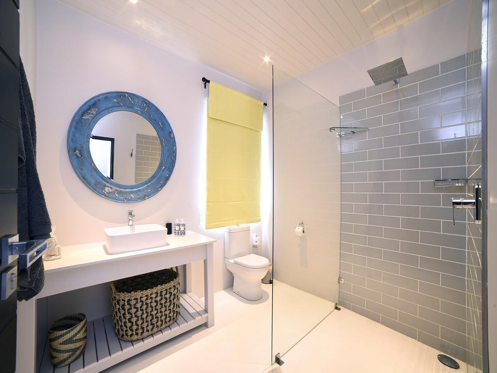 Villa The Boat Shed By The Oyster Collection Kenton on Sea Exterior foto